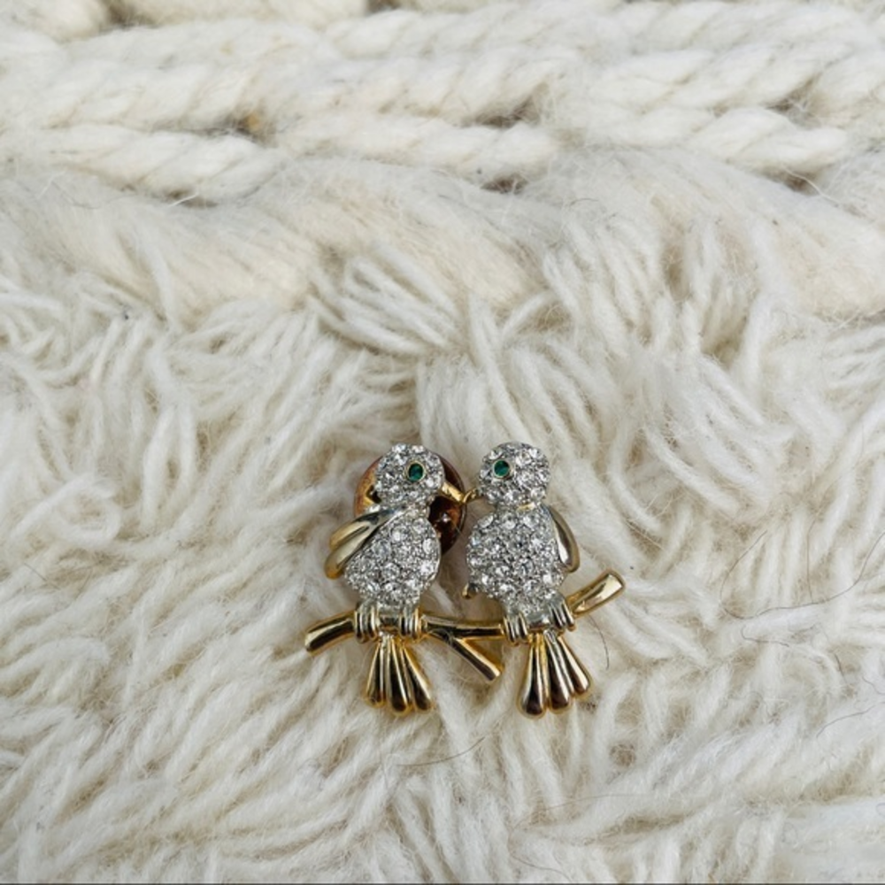 Vintage Lovebirds Pave Rhinestone Brooch Two Tone Gold Silver Bird Pin